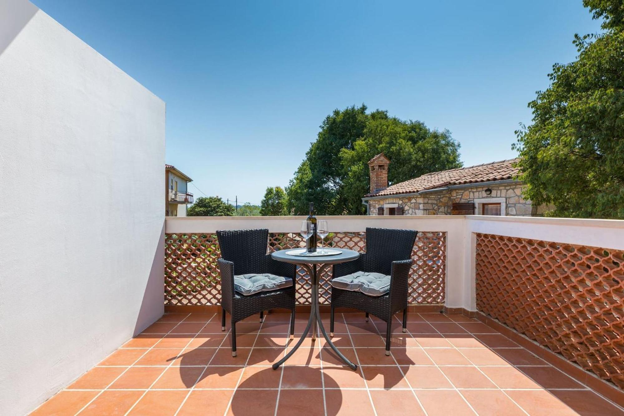 Marceta - Apartments & Rooms With Swimming Pool Fazana Exterior photo